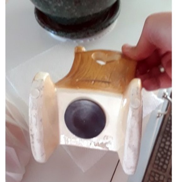 Love Old Couple on Rocking Chair Piggy Bank - Picture 4 of 4